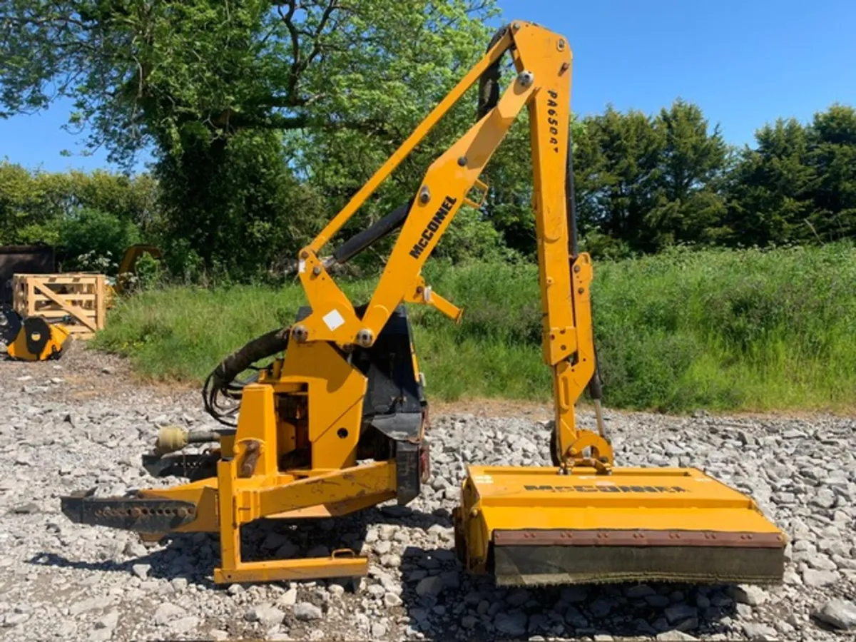 MCCONNEL PA6500T REVOLUTION, 2200 HRS - Image 2