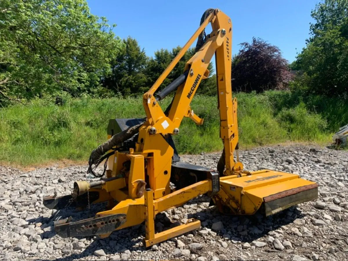 MCCONNEL PA6500T REVOLUTION, 2200 HRS - Image 3