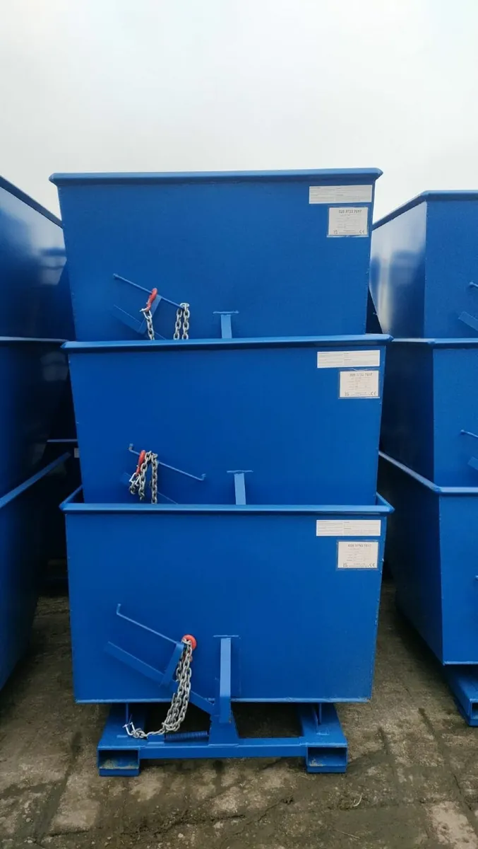 Tipping Skips - Image 1