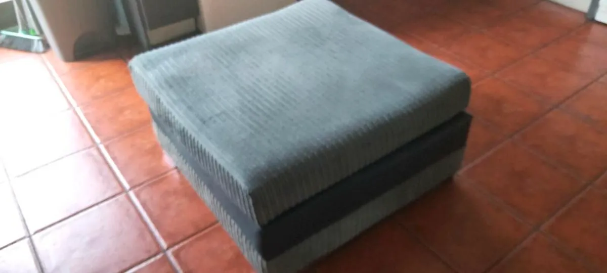 L seat - Image 4