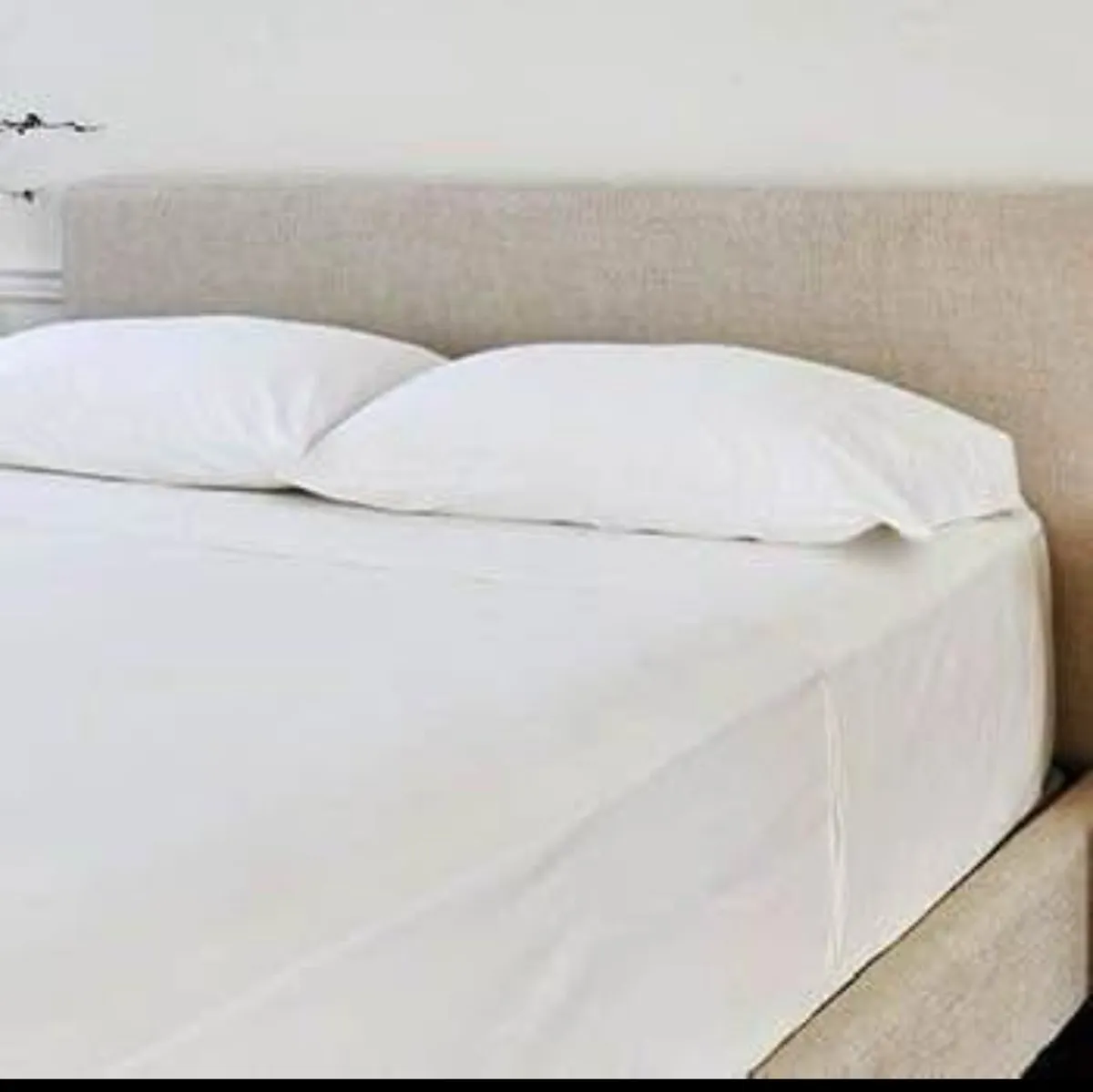 King size bed - Image 2