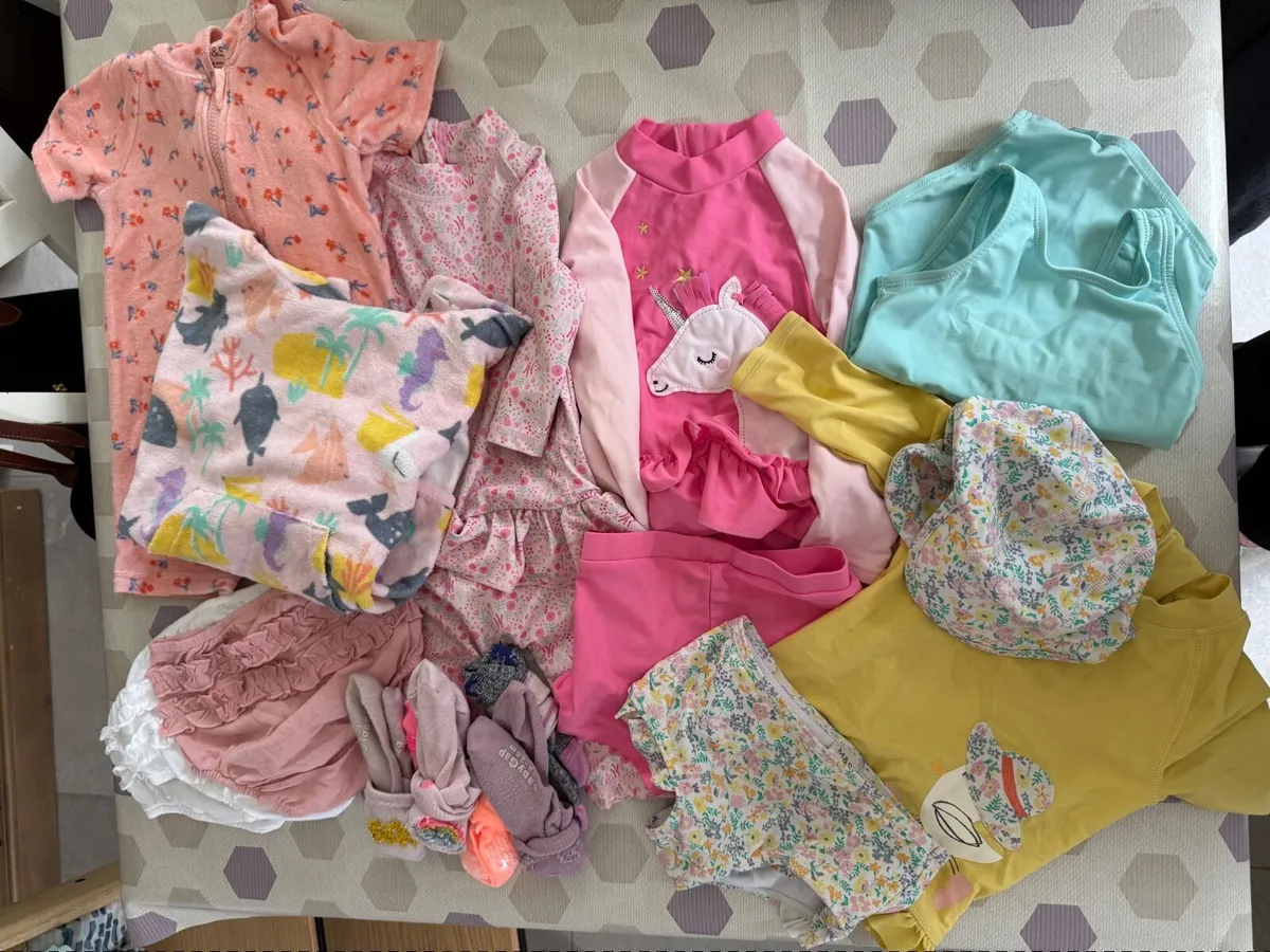 Girls clothes 12-24 months - Image 1