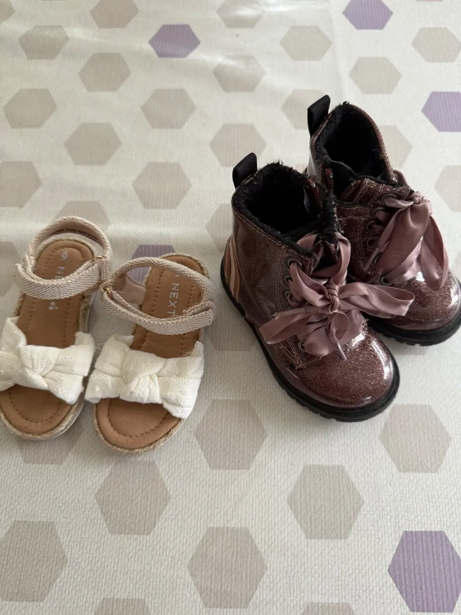 Girls clothes 12-24 months - Image 2