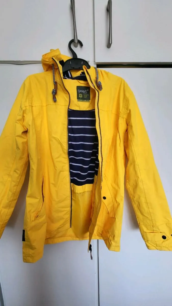 Gelert waterproof jacket - Image 1