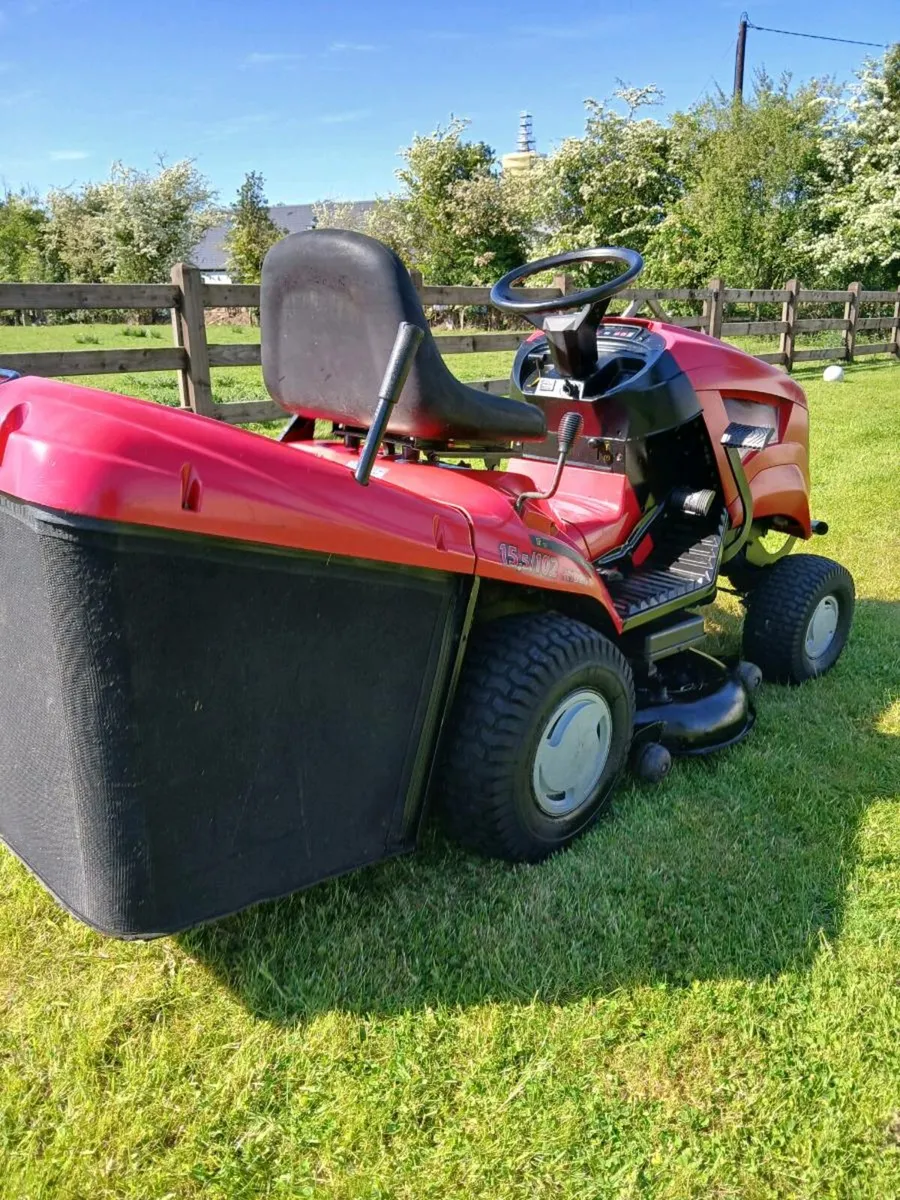 Castlegarden mower - Image 4