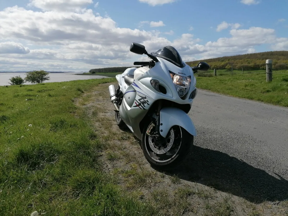 Suzuki Hayabusa 2016 - Image 1