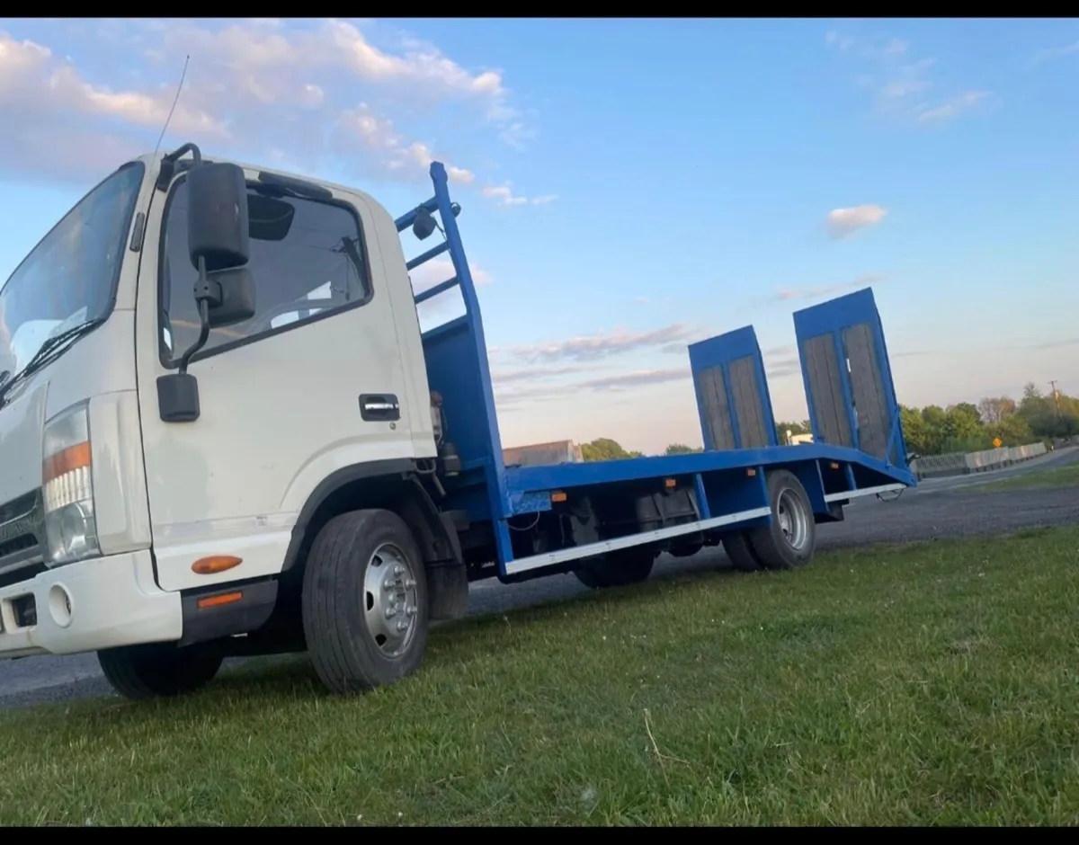 2015 Isuzu 7.5 tonne recovery plant truck - Image 2