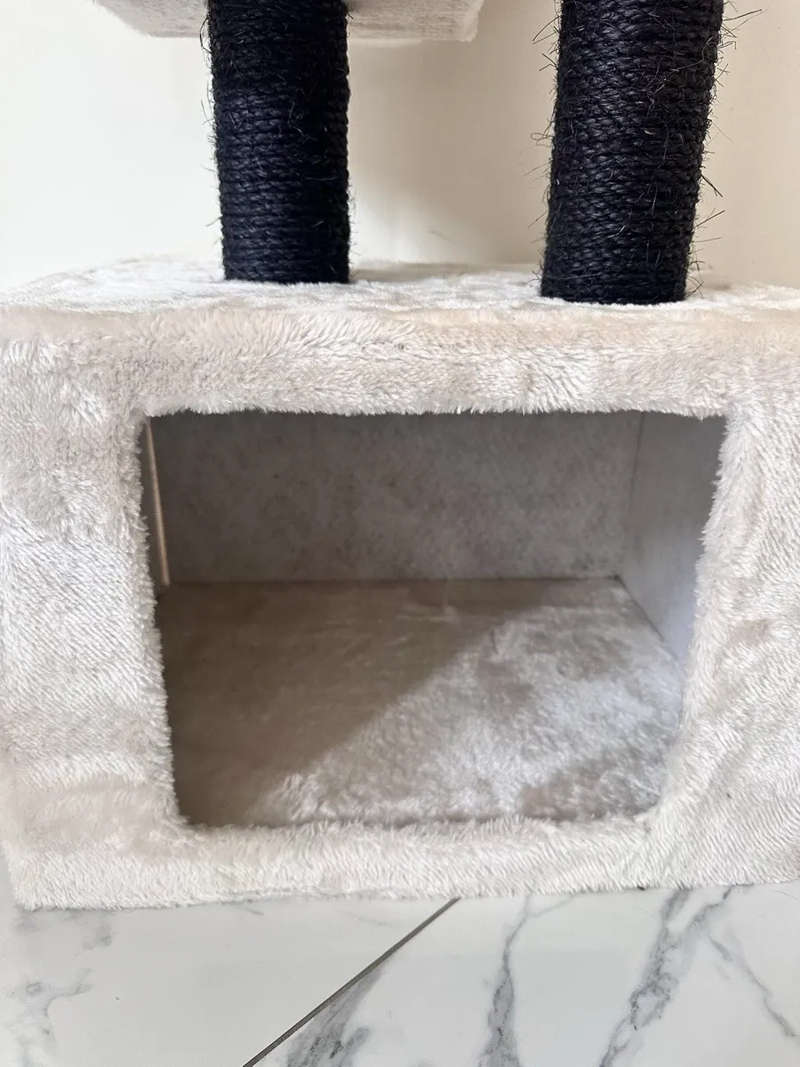 Cat tree - Image 2