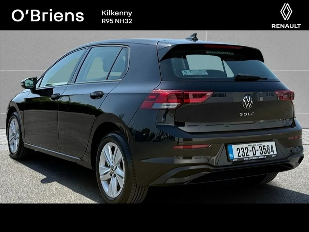 Volkswagen Golf Life 2.0 TDI 115 BHP 5DR  1 Owner - Image 4