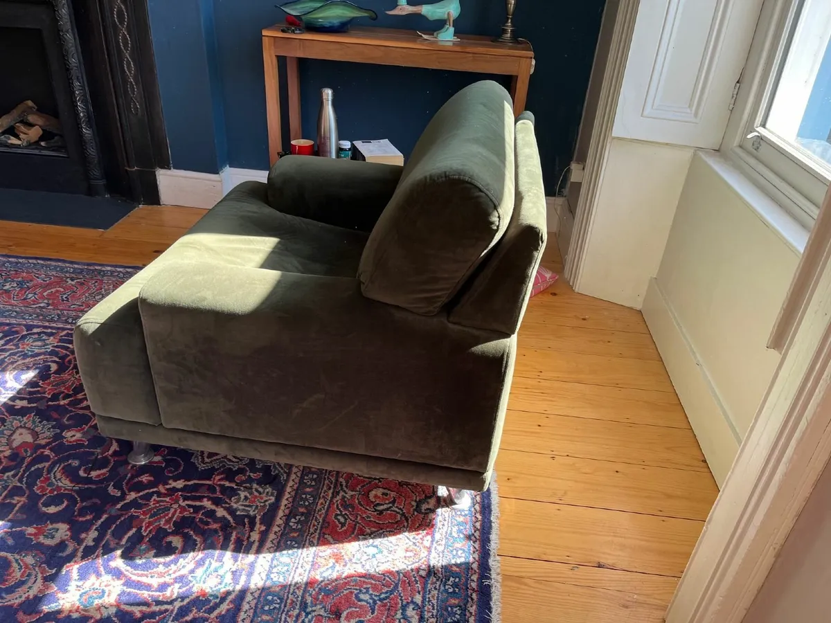 Armchair - Image 3