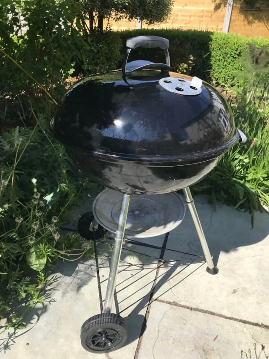 Charcoal BBQ - Image 1