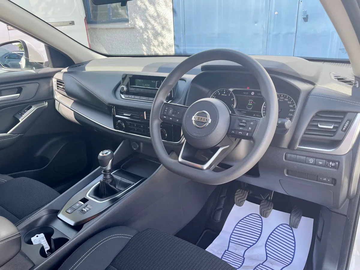 Nissan Qashqai 1.3 Petrol MHEV 2 Seat Van,2023 - Image 3