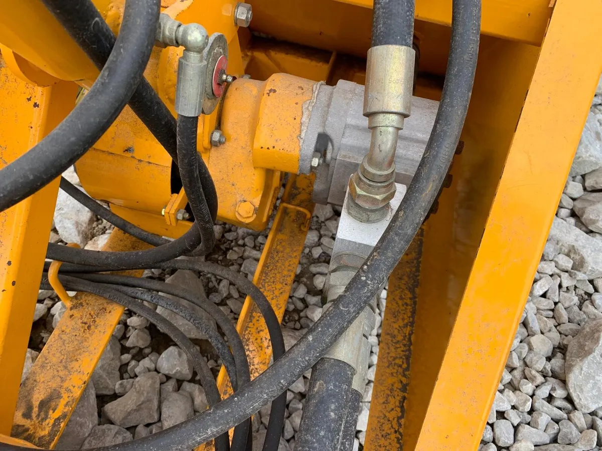 BOMFORD B457 FLAIL HEDGER, NEW - Image 3