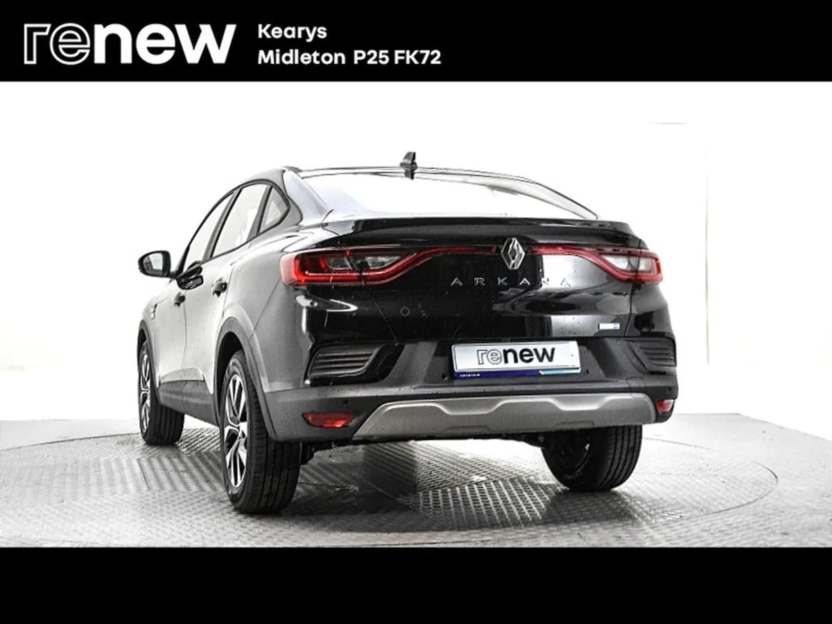 Renault Arkana Iconic E-tech Hybrid 145 Auto - Image 3