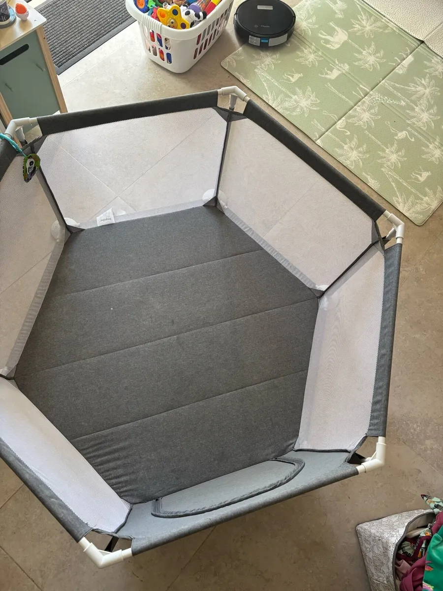 Playpen - Image 2