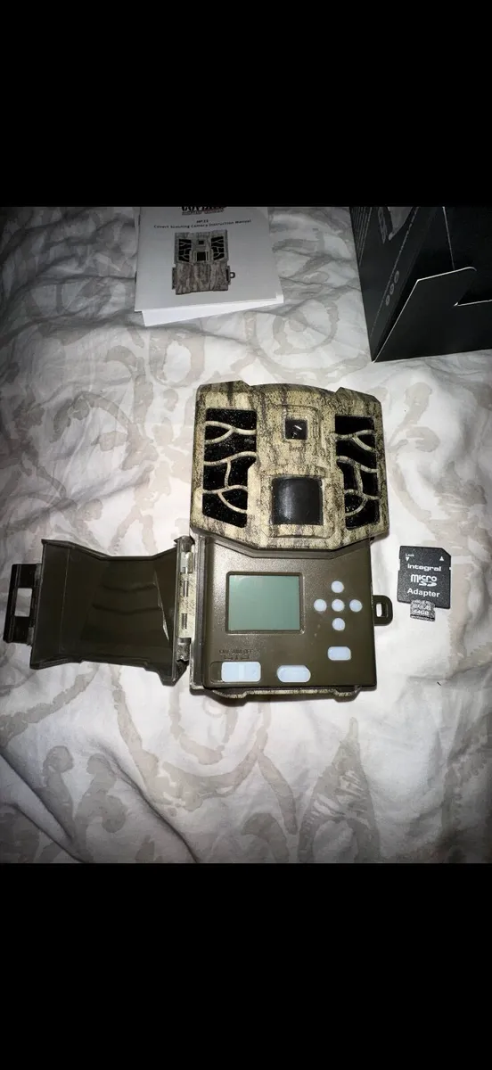 Hunting Cameras x 2 - Image 2