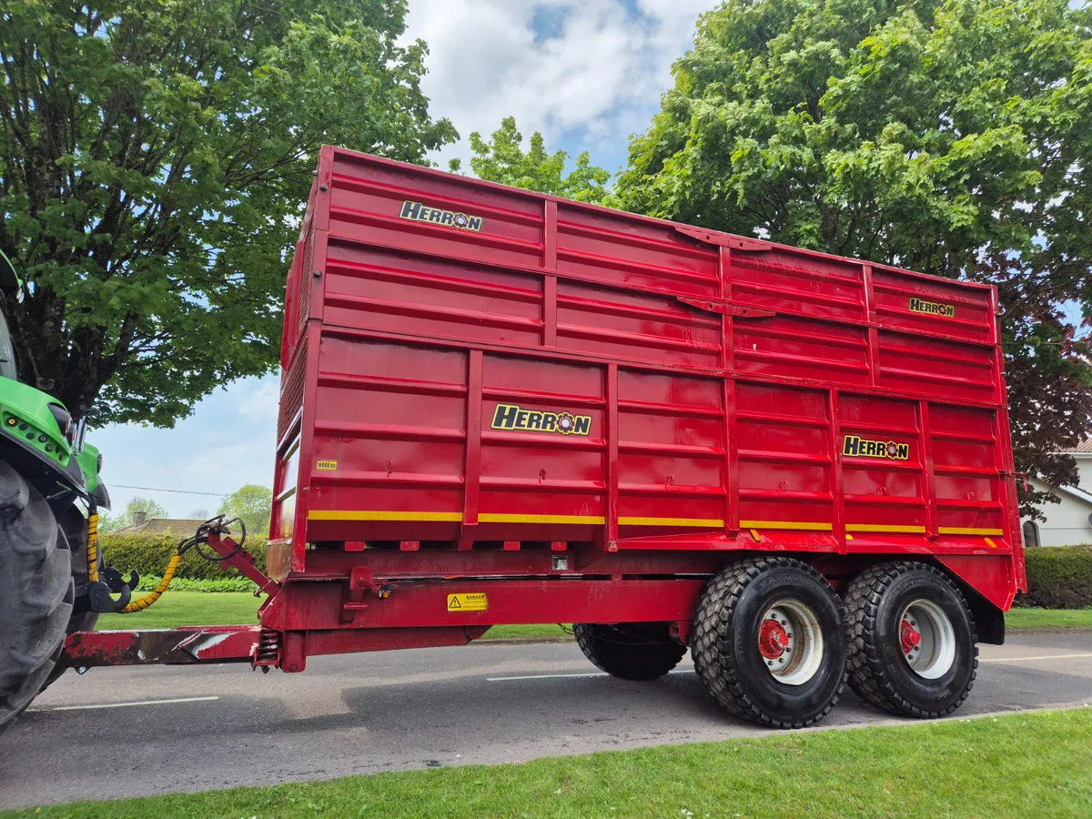 Herron 20ft silage trailer - Image 2
