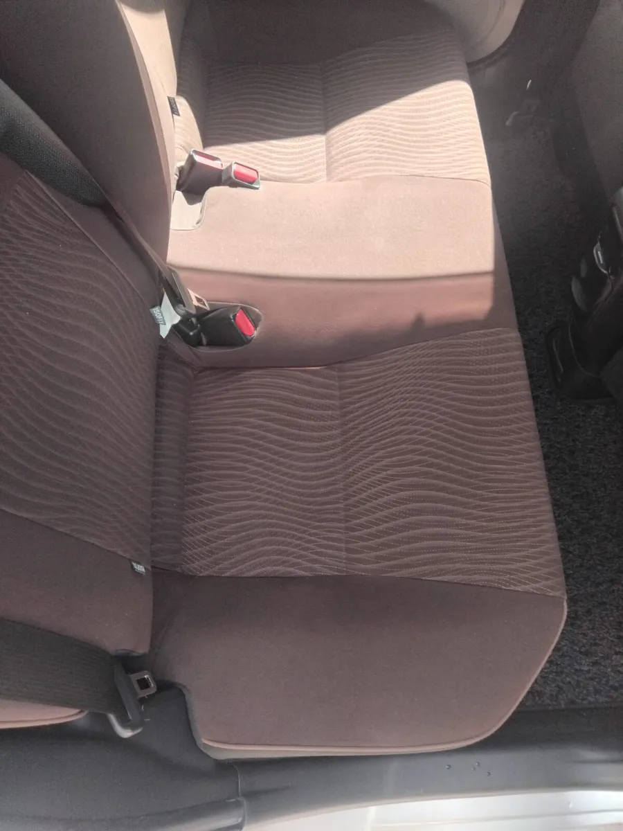 Toyota Aqua 2014 - Image 3