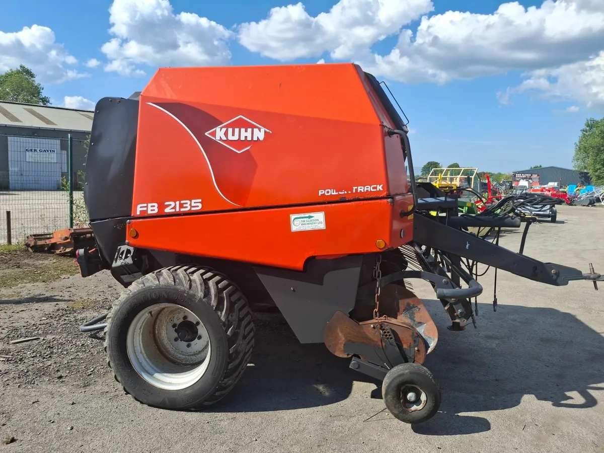 Kuhn FB2135 Baler - Image 3