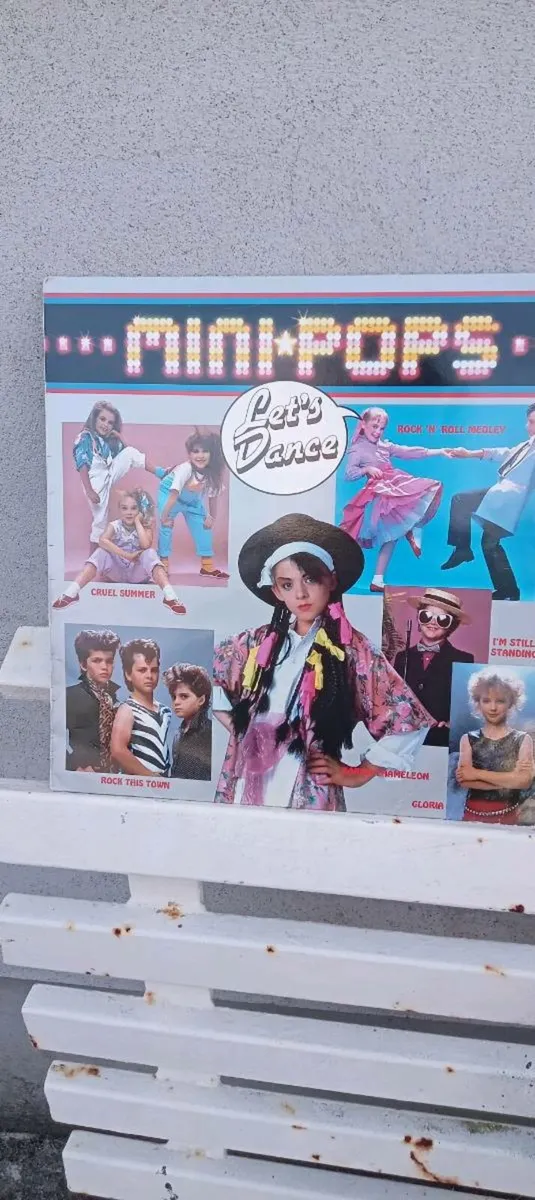 Records - Image 2