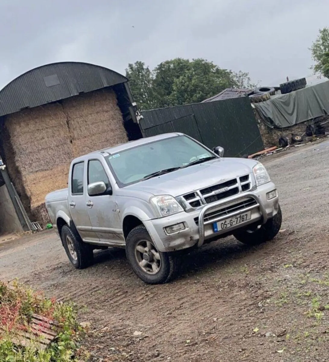 Isuzu D-max for breaking