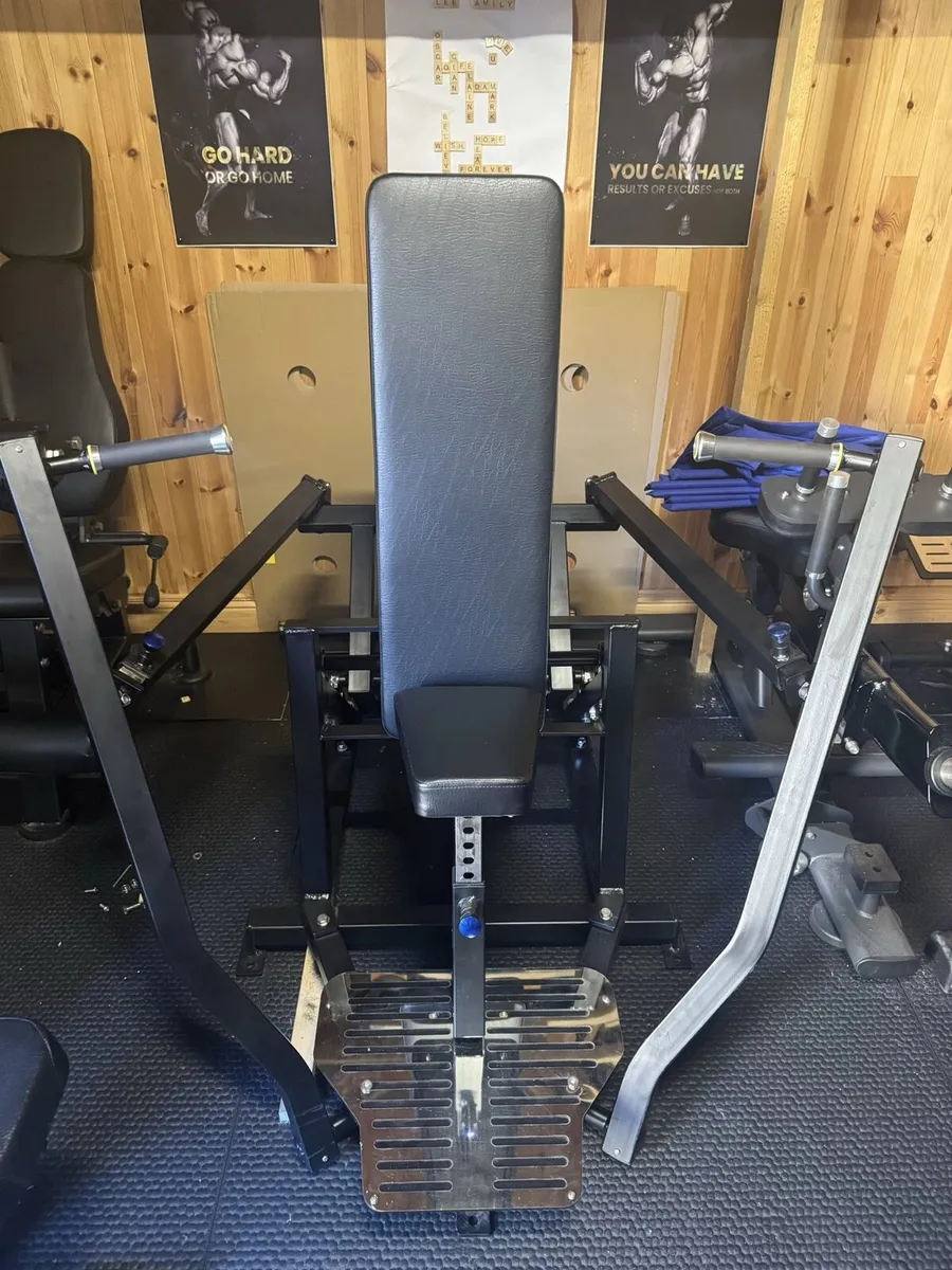 Plate loaded Chest Press - Image 2