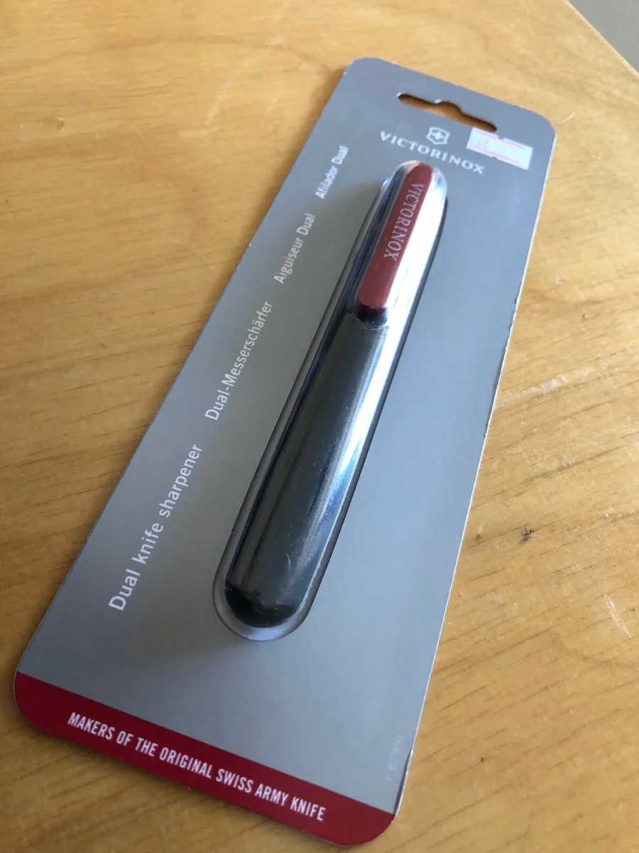 Victorinox Swiss Army Dual Sharpener Pen - Image 2