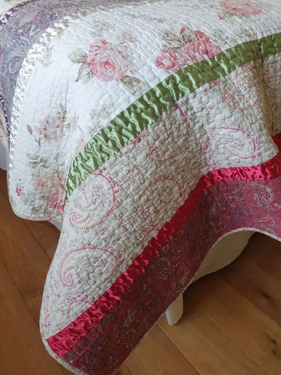 Quilted Bedspreads  x 2 - Image 1