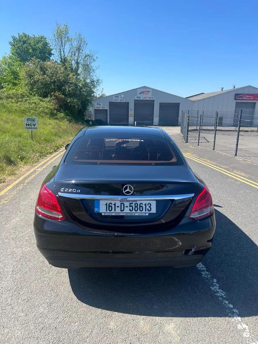 2016 Mercedes c220d manual - Image 3