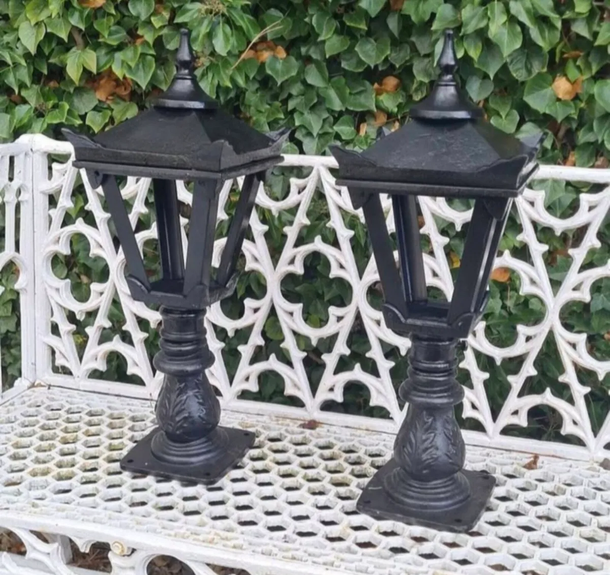 Cast iron lights 130 each - Image 2