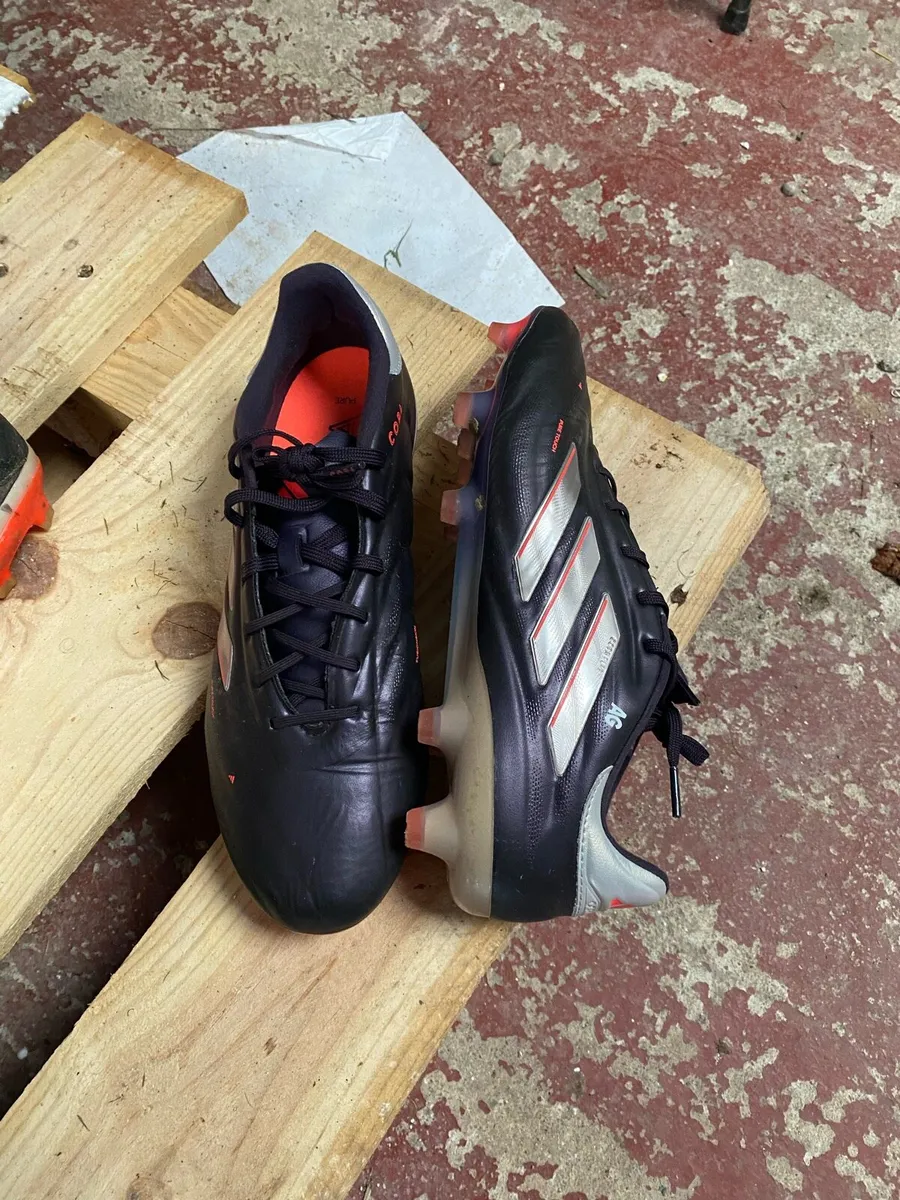Football Boots - Image 2
