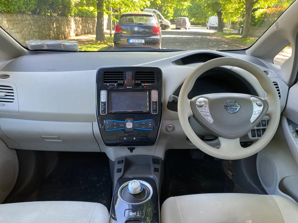 Nissan Leaf - LOW KMS - €3,500 - Image 4