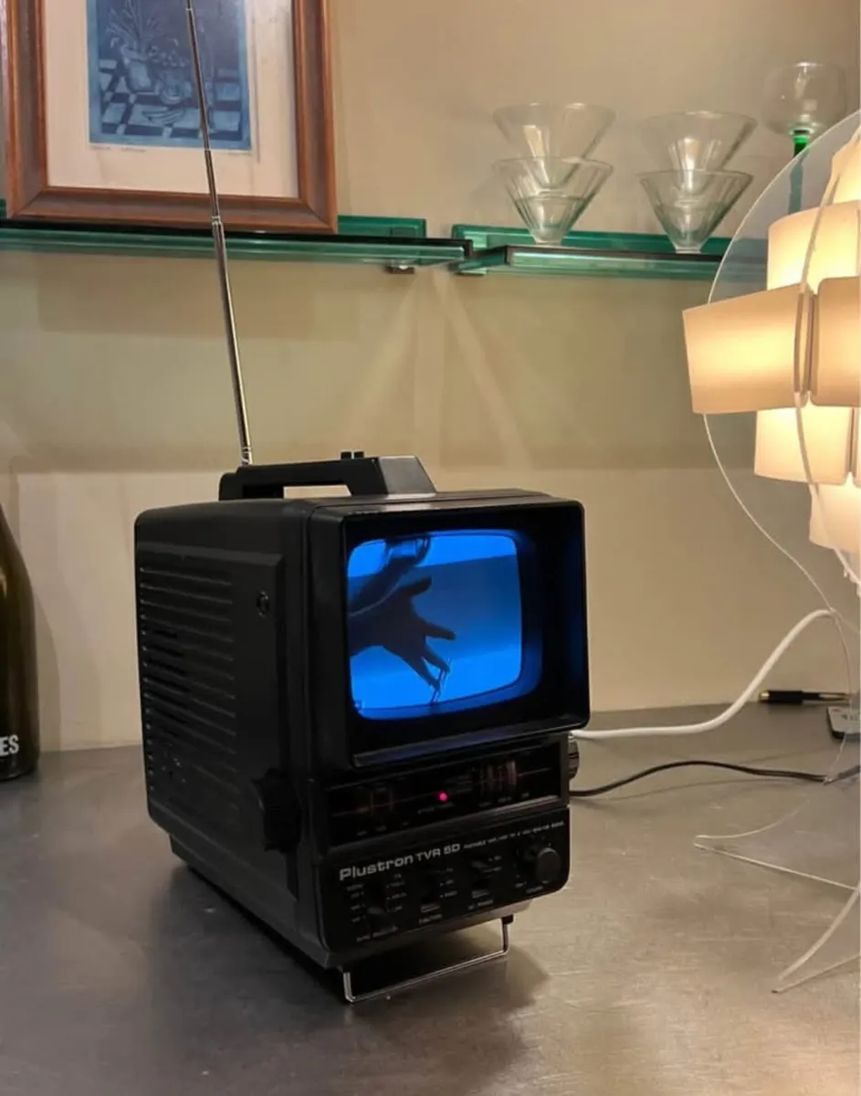 Vintage 1979 Plustron TVR5D TV/ Radio - Image 3