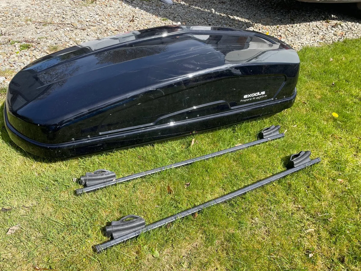 Exodus 430L Roof Box & Bars - Image 3