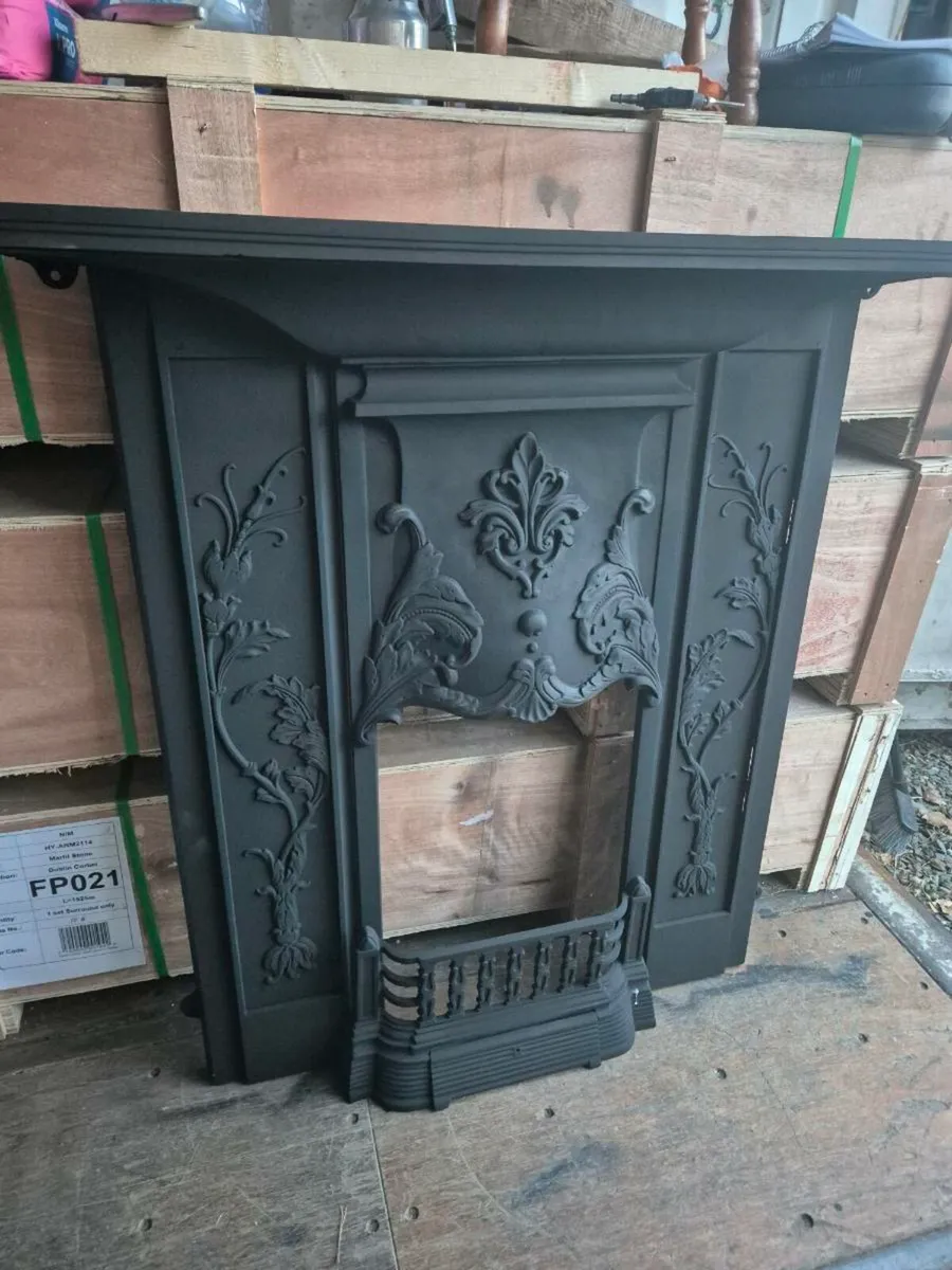 Cast iron fireplace - Image 2