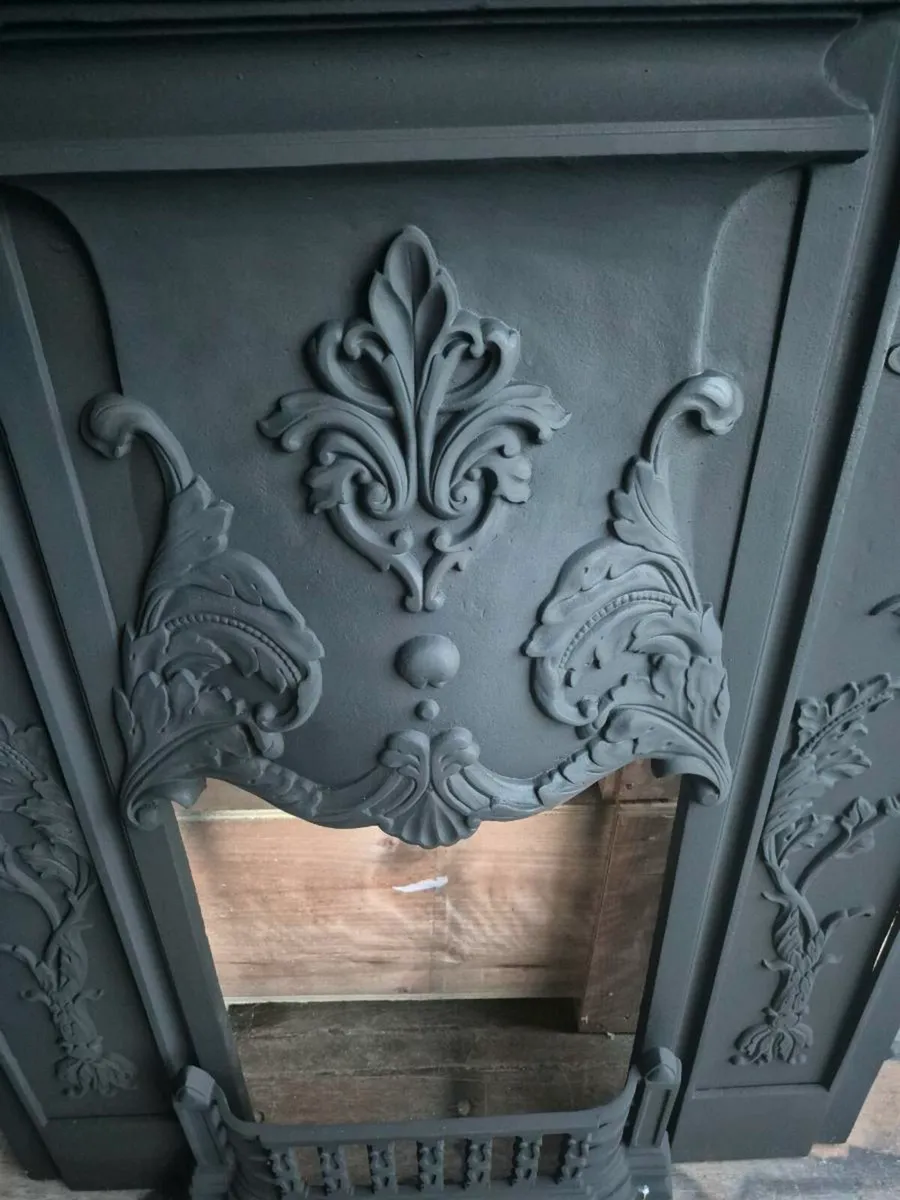 Cast iron fireplace - Image 4