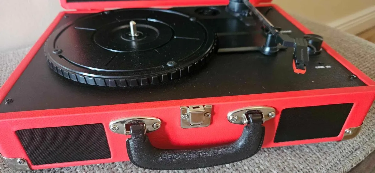 Bauhn vintage suitcase turntable - Image 2
