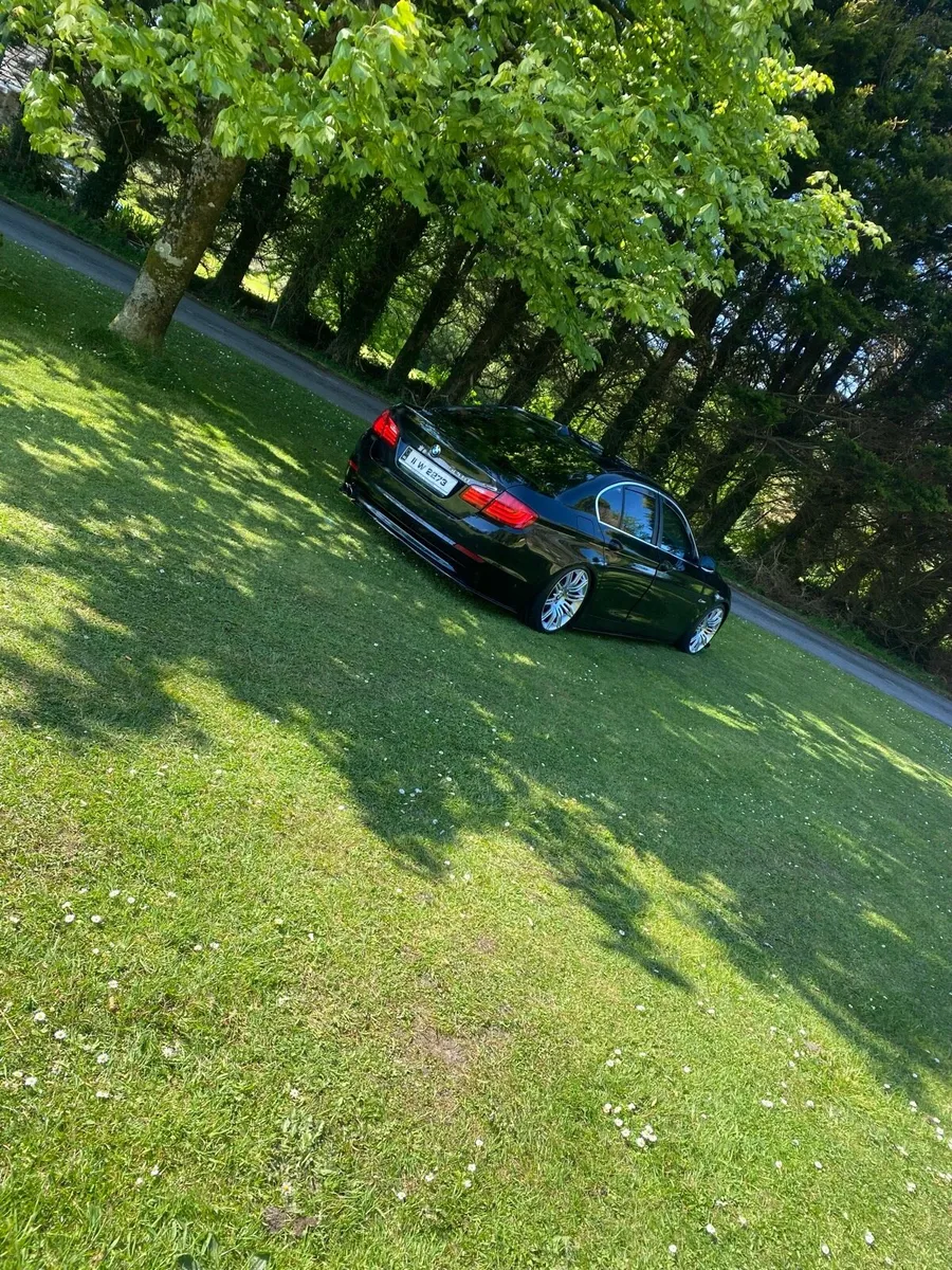 BMW 5 series F10 - Image 3
