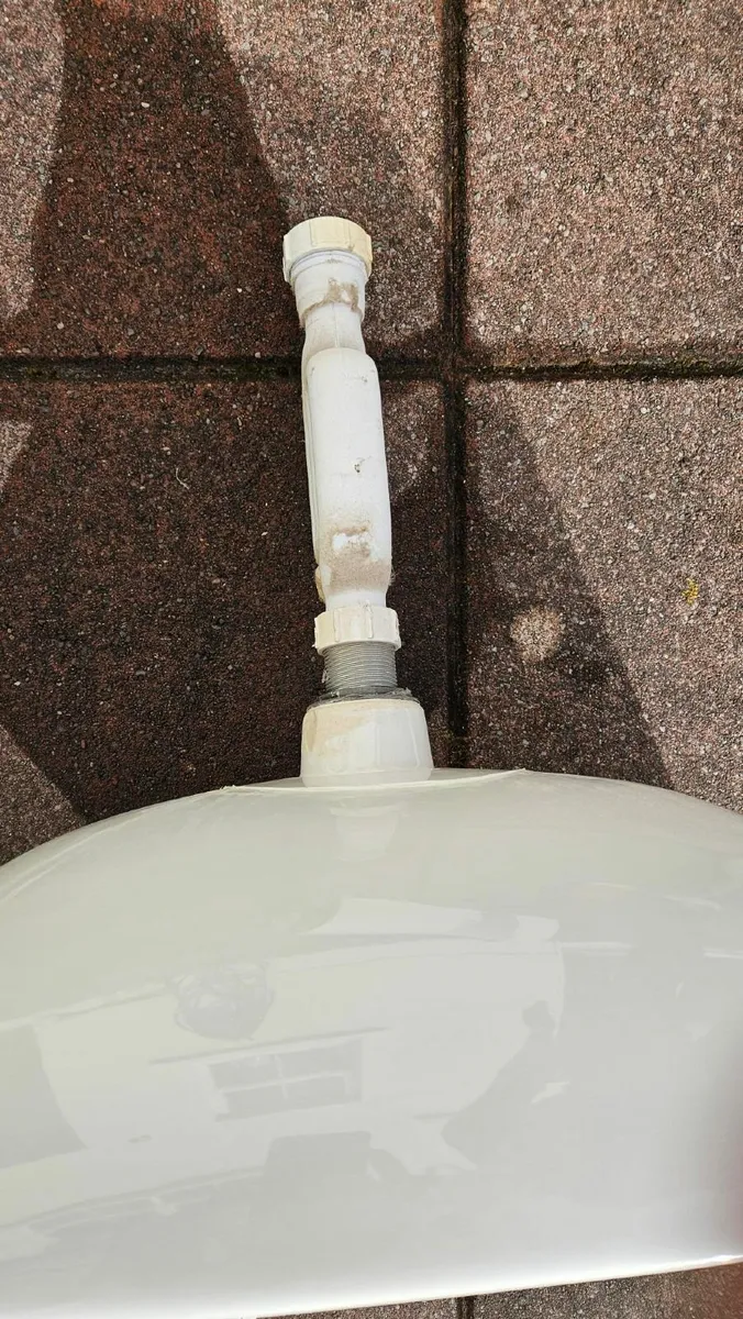 sink and pedestal - Image 2