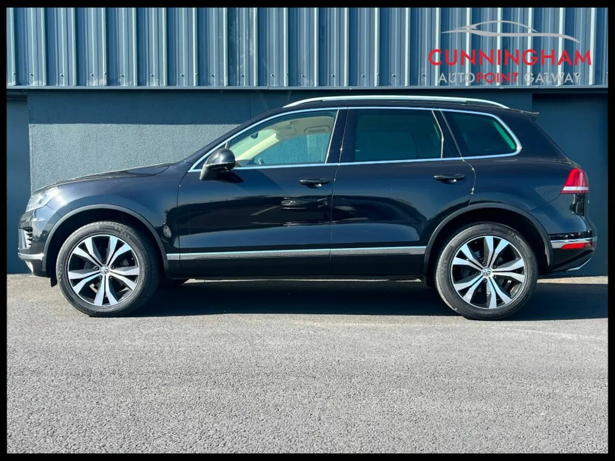 Volkswagen Touareg 3.0TDi 5 Seat N1 - Image 4