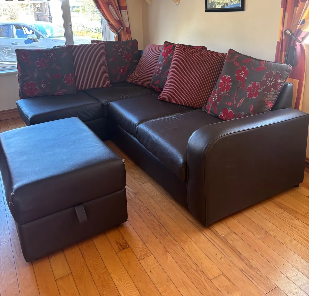 5 seater sofa - Image 2