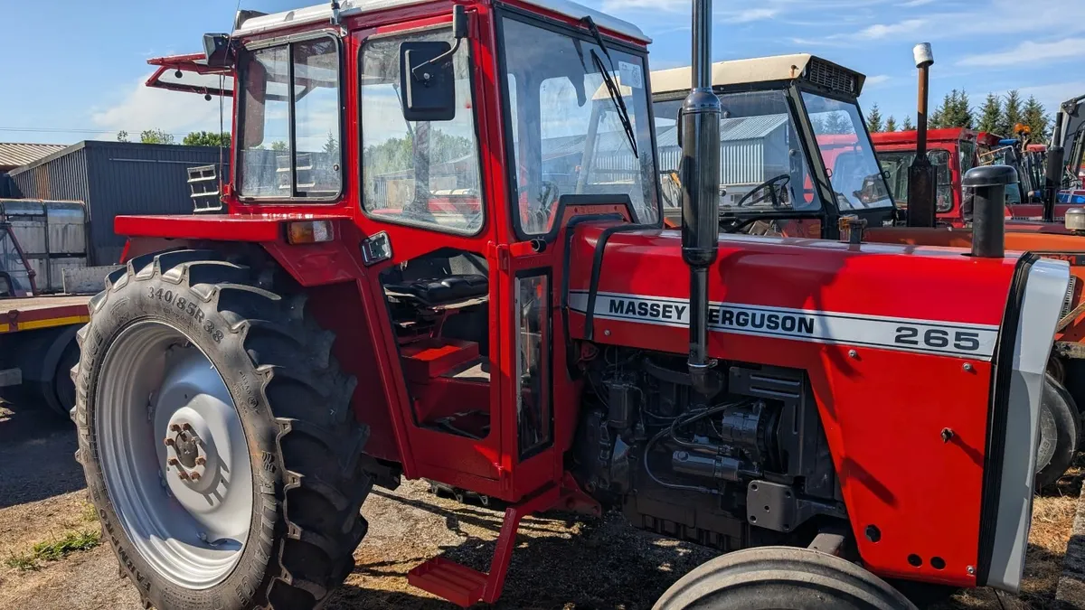 Massey Ferguson 265 - Image 1