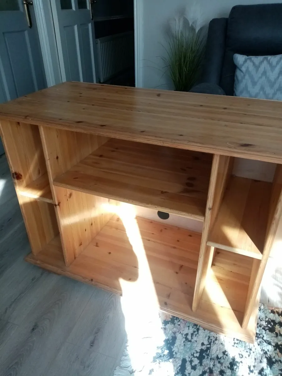 TV cabinet - Image 1