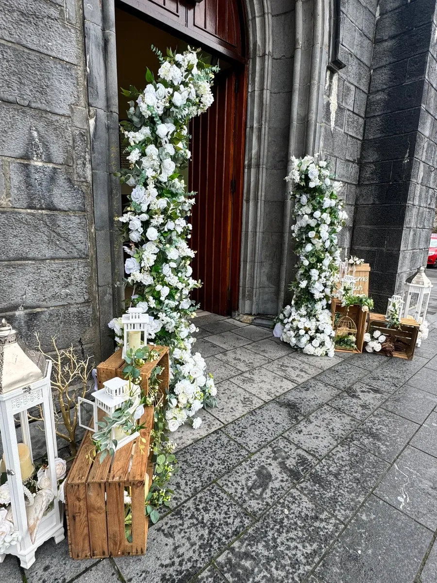 Wedding decor - Image 1