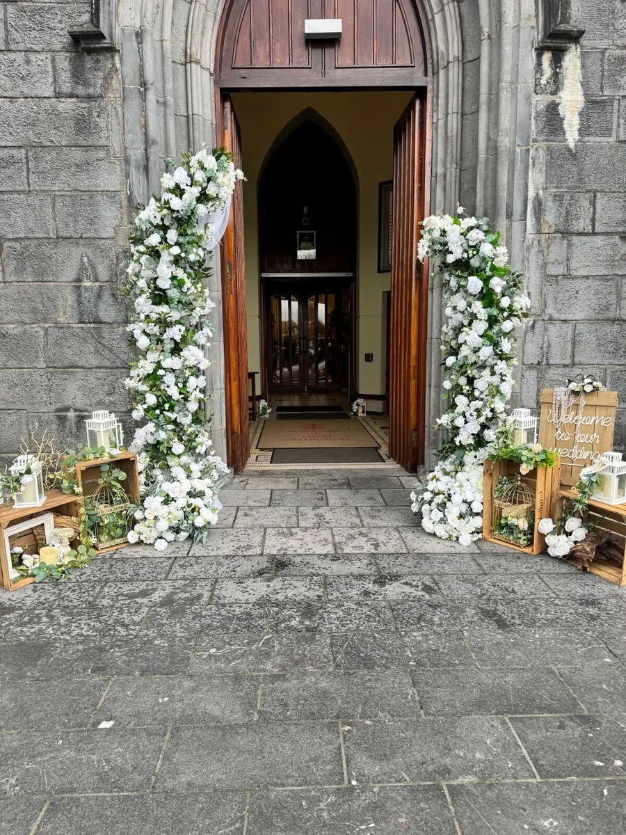 Wedding decor - Image 2