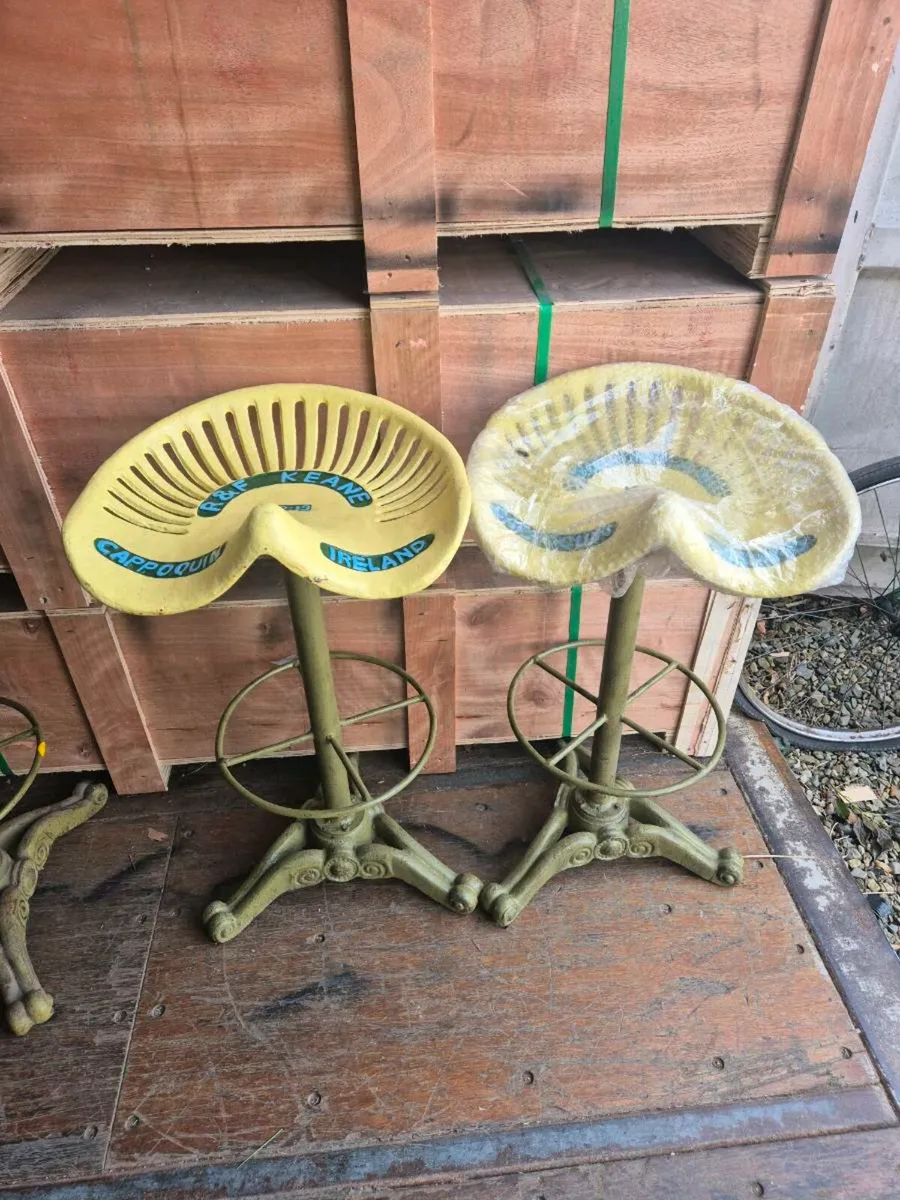 Bar stools - Image 4
