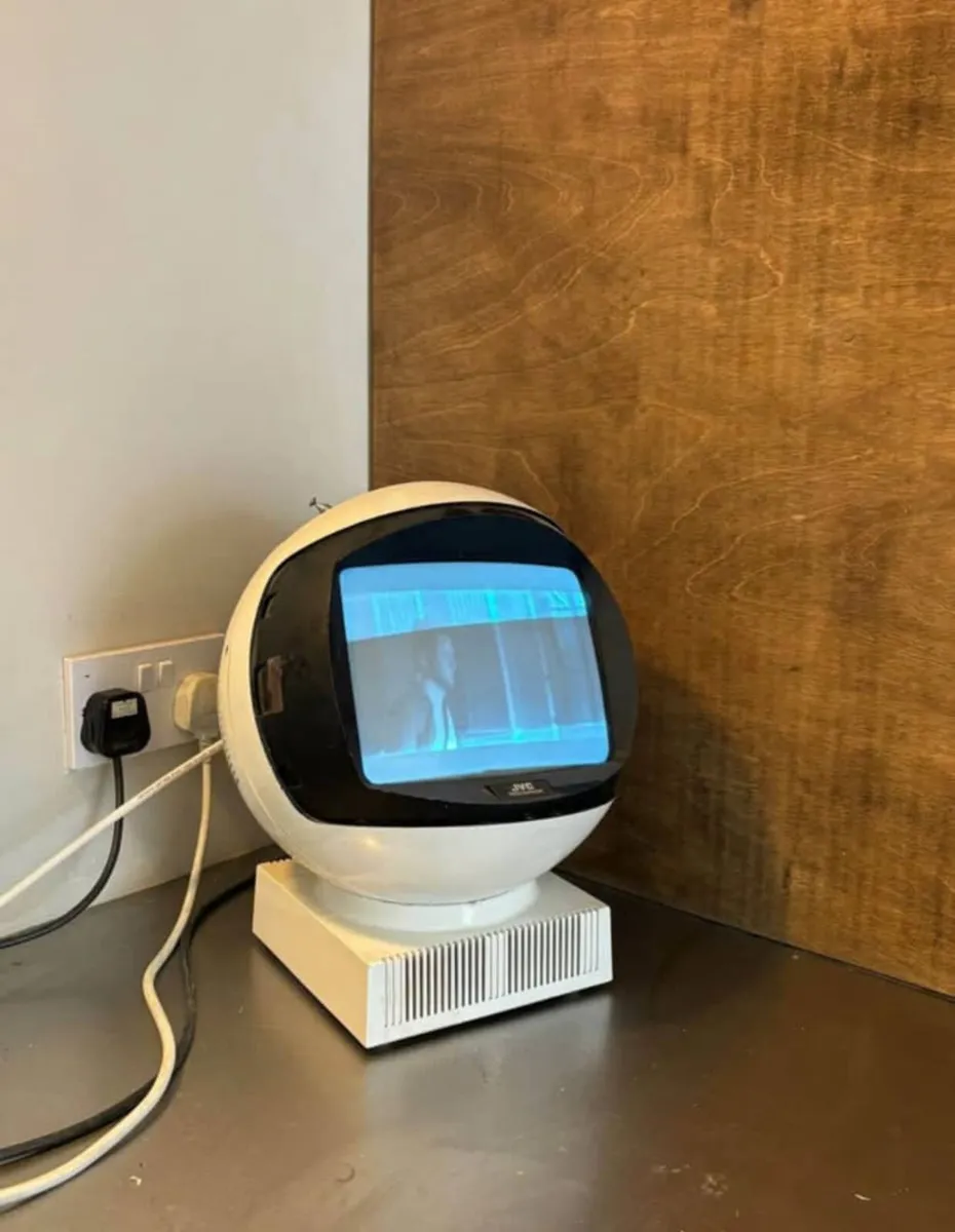 Space age 1960 vintage TV - refurbished - Image 1