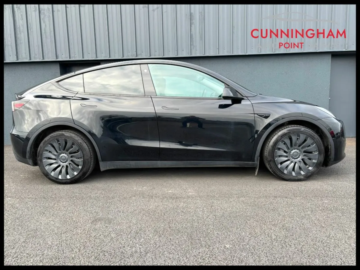 Tesla Model Y RWD - Image 3
