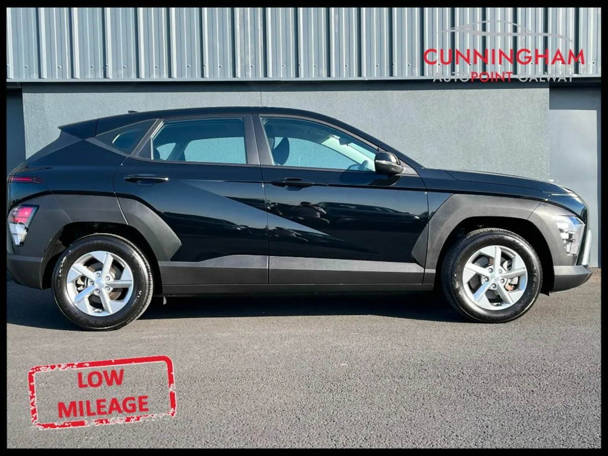 Hyundai KONA Hybrid Signature Auto - Image 3