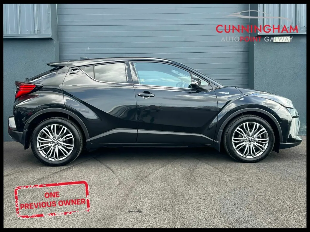Toyota C-HR Sol Hybrid Auto - Image 2